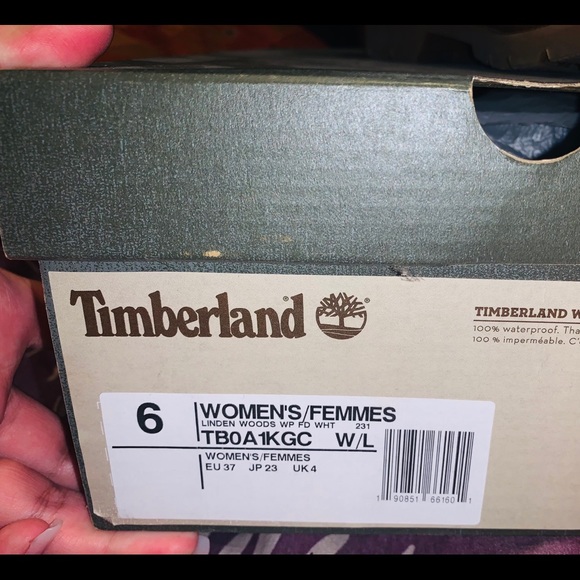 Women Timberlands - Picture 2 of 2
